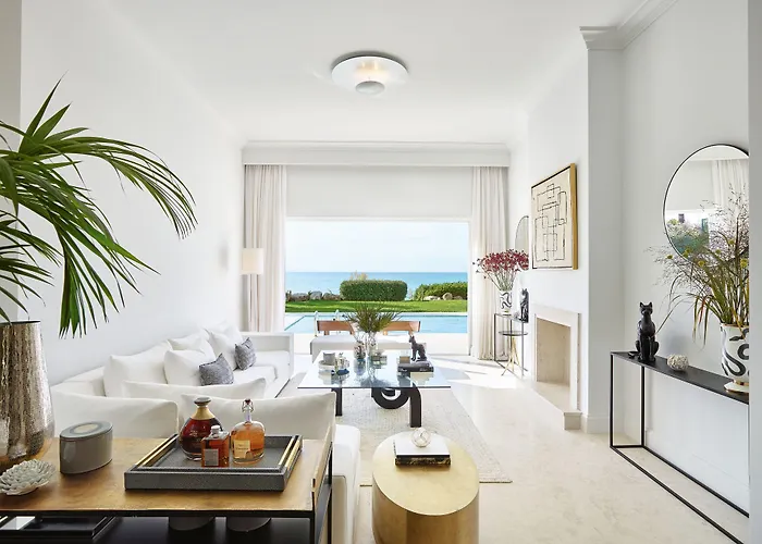 Mandola Rosa At Riviera Olympia, A Grecotel To Live Hotel 5*